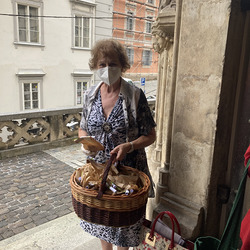 Ihren Ausklang fand die Feier mit einer einfachen „Agape-to-go“ und...