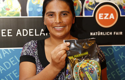 Dolores Espinoza, aus Honduras präsentiert ADLENATE